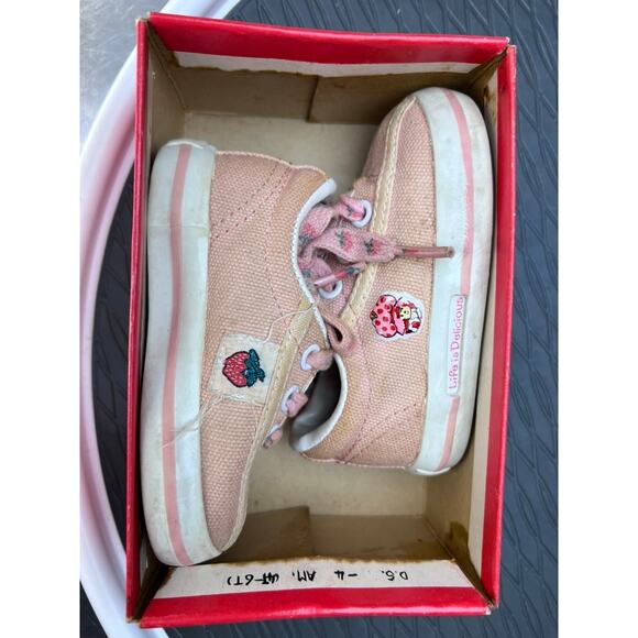 Vtg 80s Strawberry Shortcake Stride Rite Lace Up Sneakers Sz 4 Pink White in Box - Picture 9 of 9